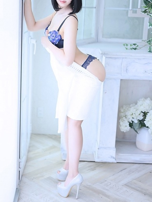 玲於奈(レオナ)