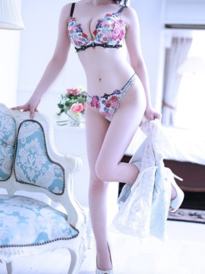 新人・柚月(ユヅキ)
