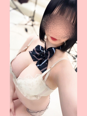 みい