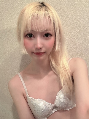 月永あくあ