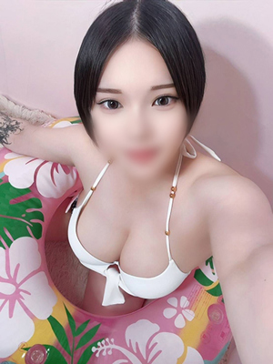 天瀬ひびき