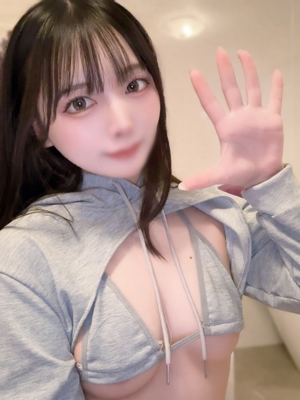 ほの【美乳黒髪Ｍ娘】