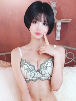 える【極スレンダーエロ女神】