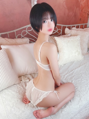 える【極スレンダーエロ女神】