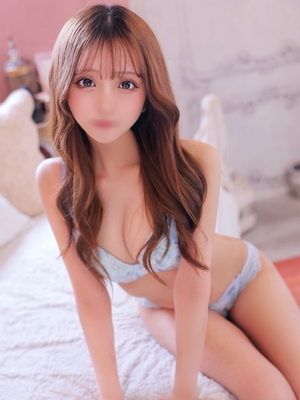 ういな【激カワ神乳大学生】