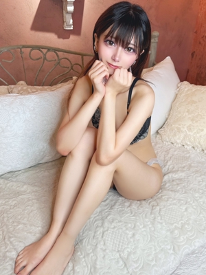 まいな【アイドル級激カワ美女】