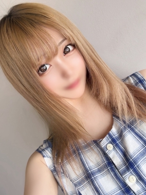 こと【色白Fカップ東北美人】