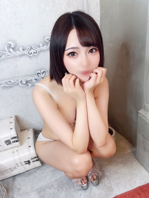 れいら【恥じらい満点素人】