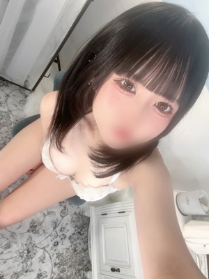 ゆいか【鈴木〇理似メイド美女】