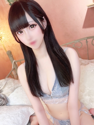 もゆ【黒髪清純派美少女】