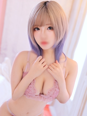 りず【穢れの無いF乳美女】