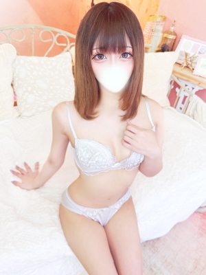 ゆき【癒しのコンカフェ系少女】