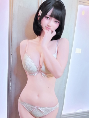 すず【モモを彷彿】