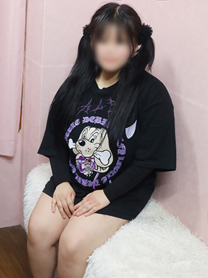 つきは