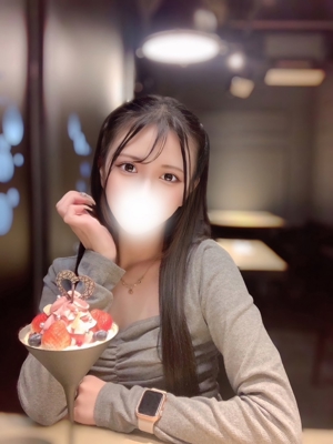 野々せりな