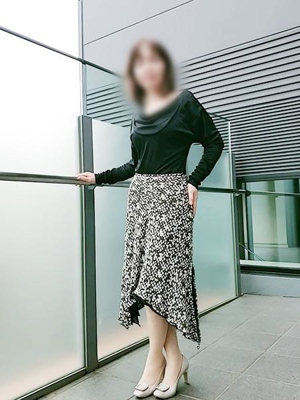あきな
