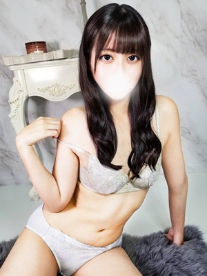 高山ゆい