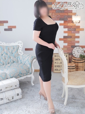 新人 彩菜(あやな)