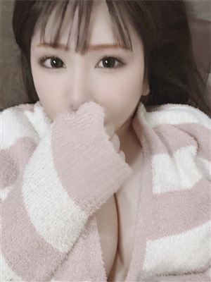 -新人-まき
