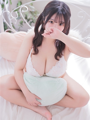 【ゆう】小柄で爆乳