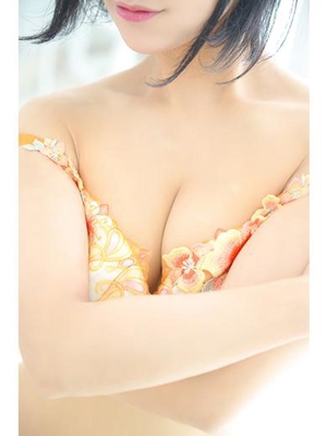 新人・美愛(みあ)