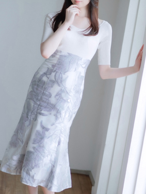 華凛(かりん)