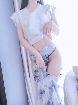 新人・澪(れい)