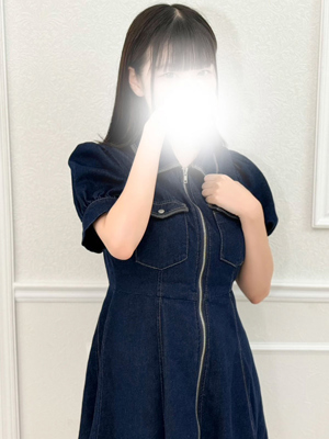 乙坂もゆ